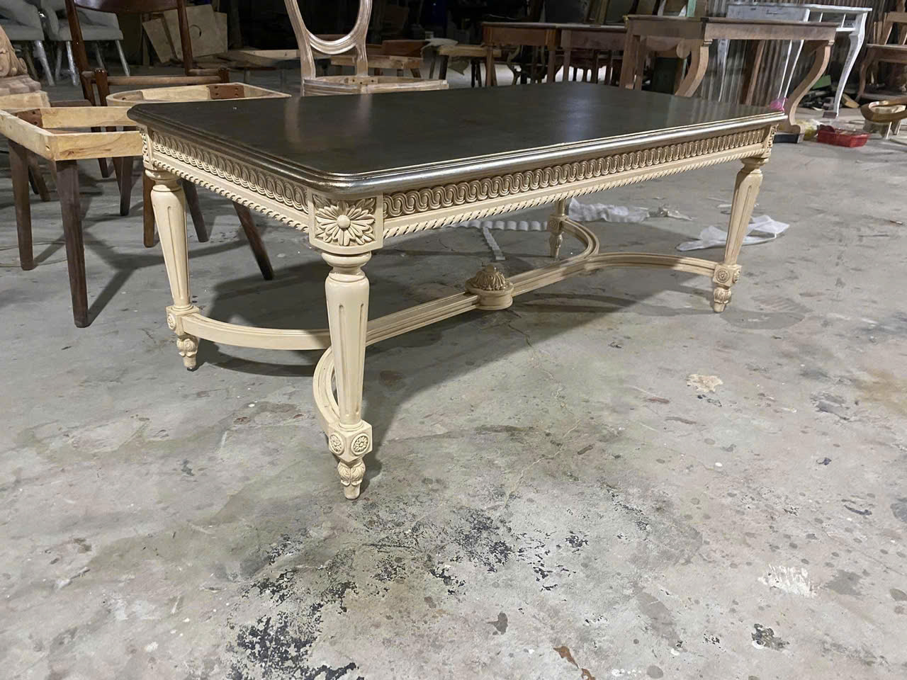 Eloquence tables Louis XVI